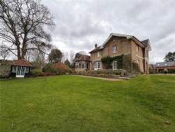 Property Image #10 of 11