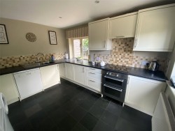 Property Image #3 of 11