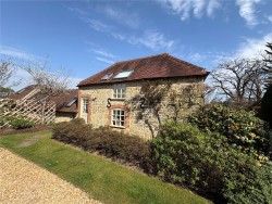 Property Image #16 of 19