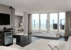 Property Image #3 of 13