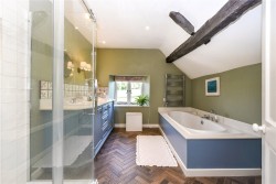 Property Image #12 of 16