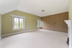 Property Image #9 of 18