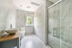 Property Image #10 of 13