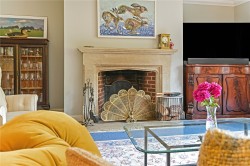 Property Image #11 of 21