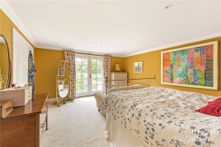 Property Image #13 of 21