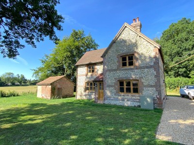 Charlwood Lane, Alresford
