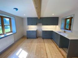 Property Image #2 of 8