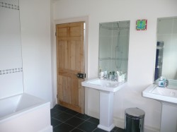 Property Image #10 of 14