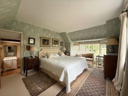 Property Image #13 of 21