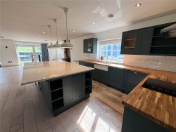 Property Image #2 of 11