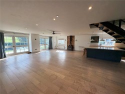 Property Image #4 of 11