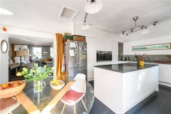 Property Image #4 of 17