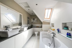 Property Image #10 of 17