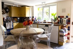 Property Image #6 of 17