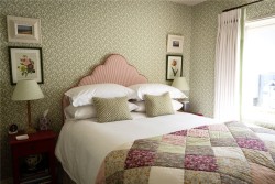 Property Image #8 of 17