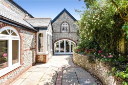 Property Image #15 of 15