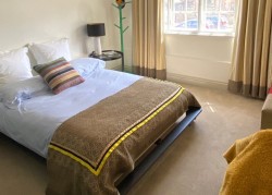 Property Image #5 of 8