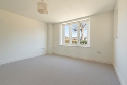 Property Image #5 of 13