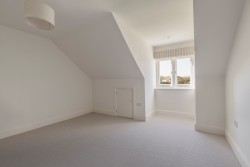Property Image #10 of 13