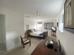 Property Image #5 of 9