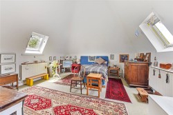 Property Image #6 of 9