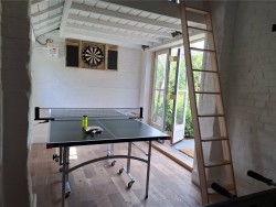 Property Image #11 of 12