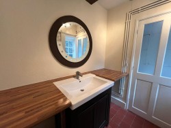 Property Image #5 of 10