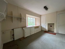 Property Image #4 of 10