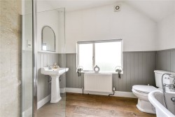 Property Image #16 of 18
