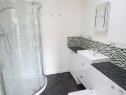 Property Image #7 of 13