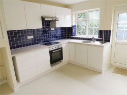 Property Image #8 of 13