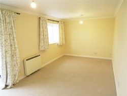 Property Image #9 of 13