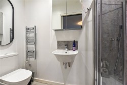 Property Image #13 of 16