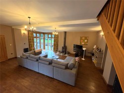 Property Image #6 of 23