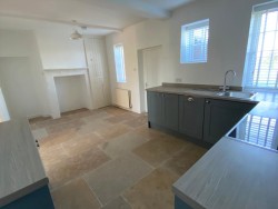 Property Image #5 of 11
