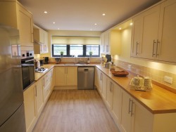 Property Image #3 of 9