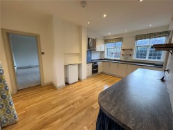 Property Image #4 of 10