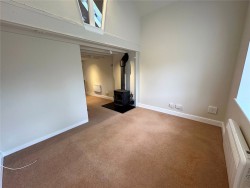 Property Image #3 of 8