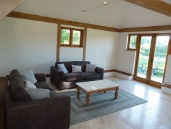 Property Image #5 of 11