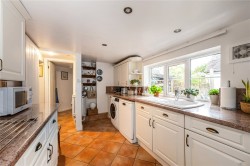 Property Image #5 of 17