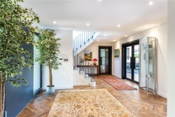 Property Image #7 of 18