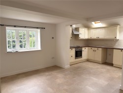 Property Image #2 of 14