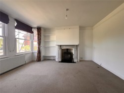 Property Image #2 of 9