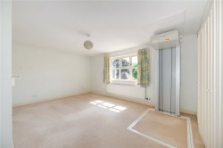 Property Image #10 of 18