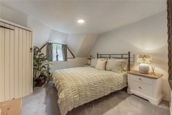 Property Image #11 of 17