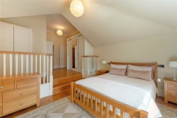 Property Image #8 of 18
