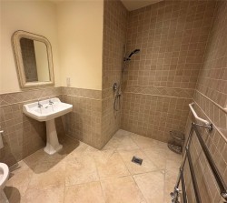 Property Image #7 of 10