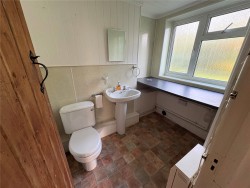 Property Image #5 of 11
