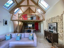 Property Image #3 of 12