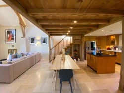 Property Image #4 of 12